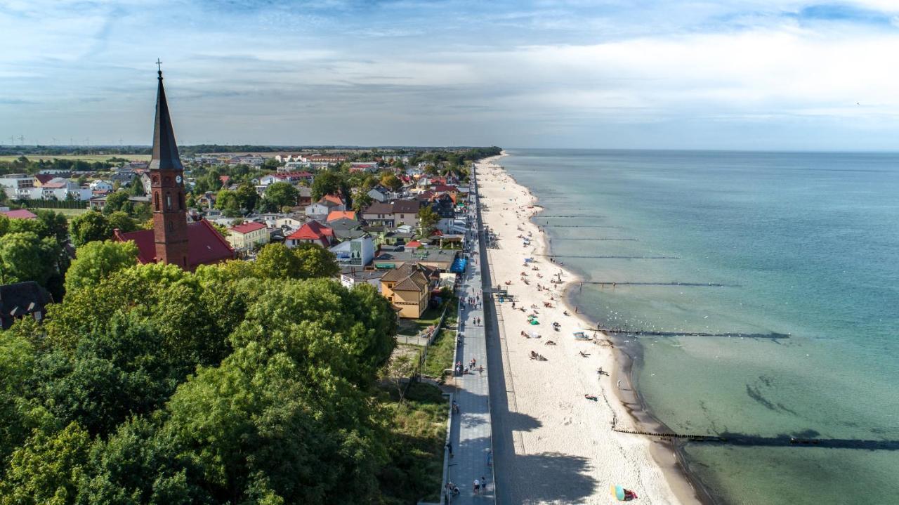 Dobre Smaki At Wczasowa8 Sea Resort Sarbinowo Extérieur photo